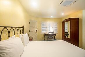 Castillo Inn at the Beach