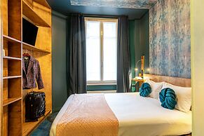 Hotel Glasgow Monceau Paris by Patrick Hayat