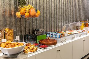 Hotel Glasgow Monceau Paris by Patrick Hayat