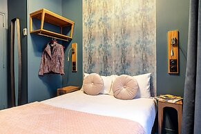 Hotel Glasgow Monceau Paris by Patrick Hayat