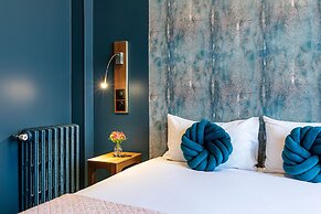 Hotel Glasgow Monceau Paris by Patrick Hayat