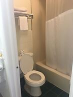 A Victory Hotel - Southfield