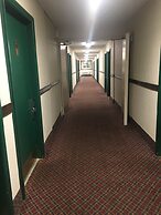 A Victory Hotel - Southfield