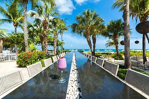 Grace Bay Club