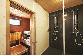 Holiday Inn Helsinki - Vantaa Airport by IHG