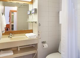 Holiday Inn Helsinki - Vantaa Airport by IHG