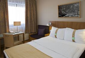 Holiday Inn Helsinki - Vantaa Airport by IHG