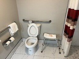 Red Roof Inn & Suites Clinton, TN