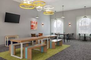 Spark by Hilton Santa Nella on I-5