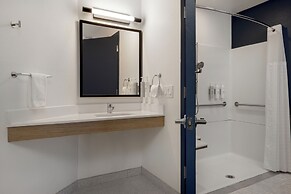 Spark by Hilton Santa Nella on I-5