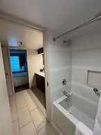 Cambridge Suites Toronto