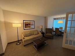Cambridge Suites Toronto