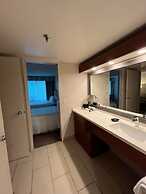 Cambridge Suites Toronto