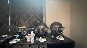 Cambridge Suites Toronto