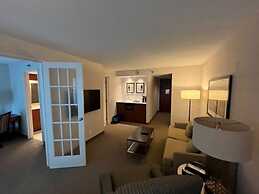 Cambridge Suites Toronto
