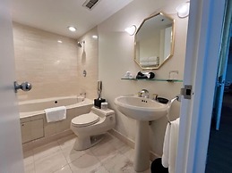 Cambridge Suites Toronto