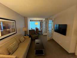 Cambridge Suites Toronto