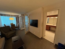 Cambridge Suites Toronto