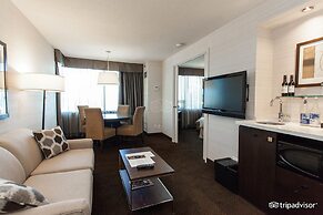 Cambridge Suites Toronto
