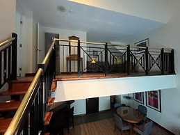 Cambridge Suites Toronto