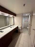 Cambridge Suites Toronto