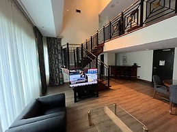 Cambridge Suites Toronto