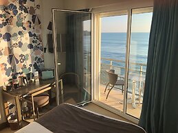 Hôtel & Spa Les Roches Noires