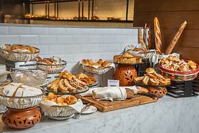 InterContinental Dhaka by IHG