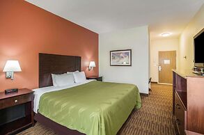 Quality Inn & Suites Lawrence - University Area