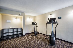 Quality Inn & Suites Lawrence - University Area