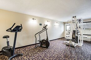 Quality Inn & Suites Lawrence - University Area
