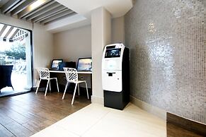 Quality Inn & Suites By the Parks