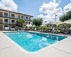 Quality Inn & Suites By the Parks