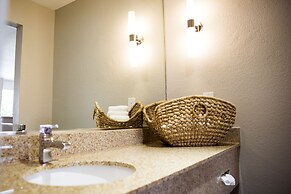 Quality Inn & Suites By the Parks