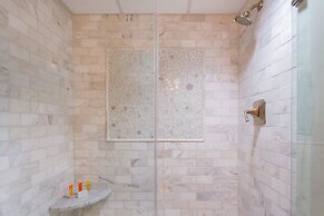 Holiday Inn Resort Panama City Beach by IHG