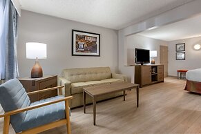 Best Western Plus King's Inn & Suites