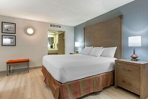 Best Western Plus King's Inn & Suites