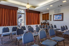 Best Western Plus King's Inn & Suites