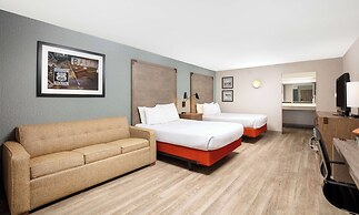 Best Western Plus King's Inn & Suites
