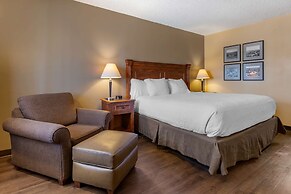 Best Western Plus King's Inn & Suites