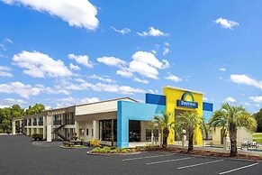 Days Inn by Wyndham Ladson Summerville Charleston