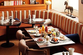 Sofitel Paris Baltimore Tour Eiffel Hotel