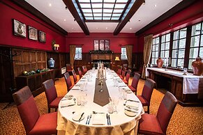 Macdonald Pittodrie House