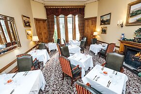 Macdonald Pittodrie House