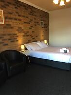Bega Downs Motor Inn