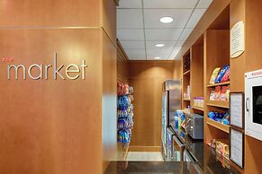 Courtyard by Marriott Boston Logan Airport