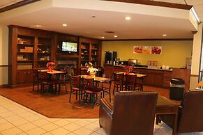 Econo Lodge Inn & Suites