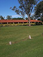 Lakeside Lodge Motel