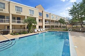 Baymont By Wyndham Gainesville I-75