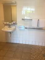 Kings Inn Anaheim at the Park & Convention Center